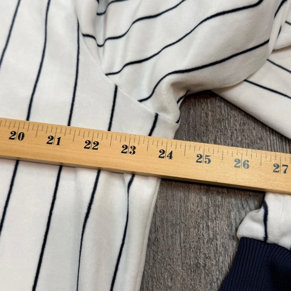 Fila Mens XXL Pinstripe Crewneck Sweatshirt White Navy Blue Fleece Soft Pullover